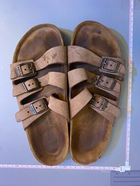 Naot Austin Brown Suede Leather Sandals Three Strap Flat Slip On Size US 7.5-8